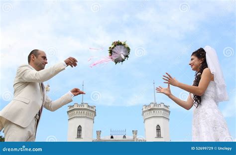 kharkiv bride and groom dance