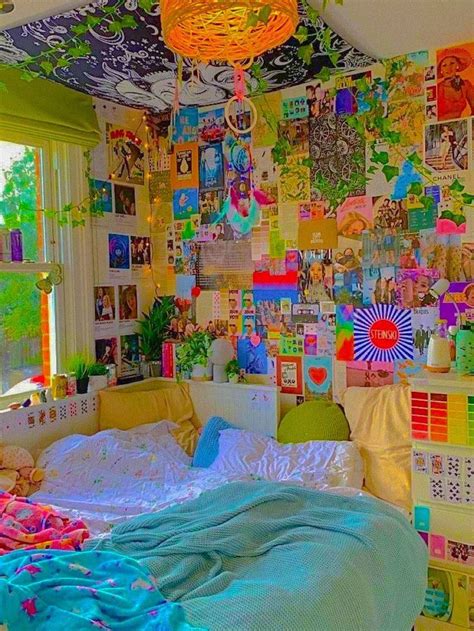 Indie bedroom in 2021 Room design bedroom, Indie bedroom, Neon room