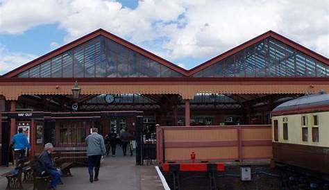 Kidderminster Town Station In Worcestershire © Roger Kidd