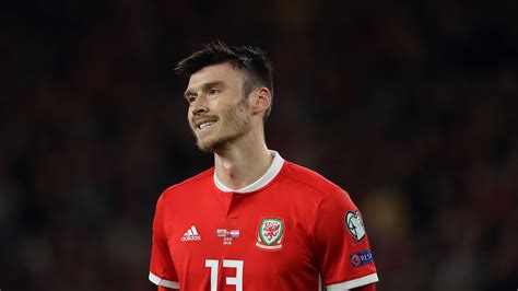 kieffer moore footballer