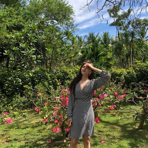 kim sae-ron enjoys a vacation in bali