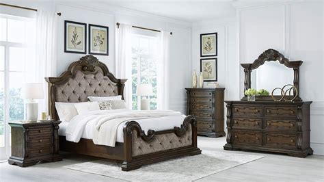 King Bedroom Set Upholstered