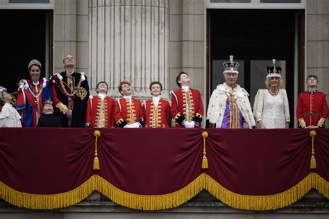 king charles coronation balcony