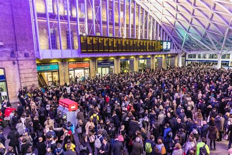 kings cross station delays