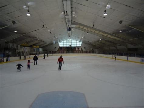 kings park ice skating