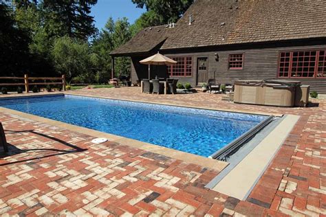 Kingston Pool Latham