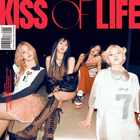 kiss of life kpop album