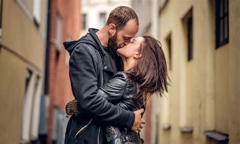 Free Photo Closeup of newlyweds in love kissing