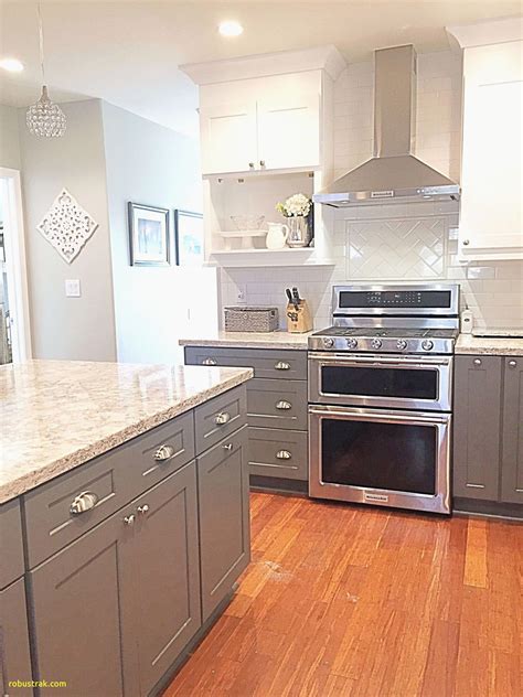 Kitchen Cabinets And Wood Floor Combinations: A Perfect Match