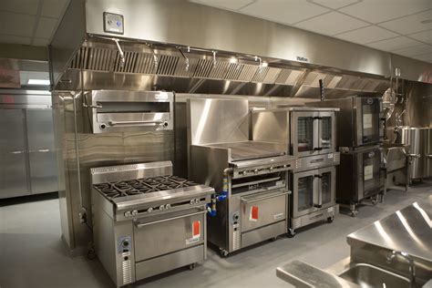 4 Factors that Determines the Quality of Restaurant Catering Equipment
