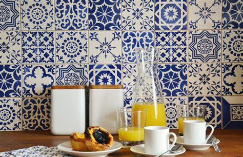 Incredible Kitchen Portuguese Tiles Ideas