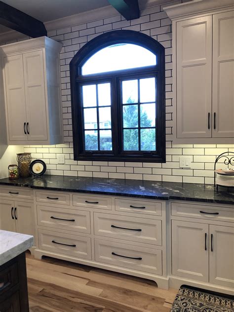 Review Of Kitchen Tiles With Black Slab References