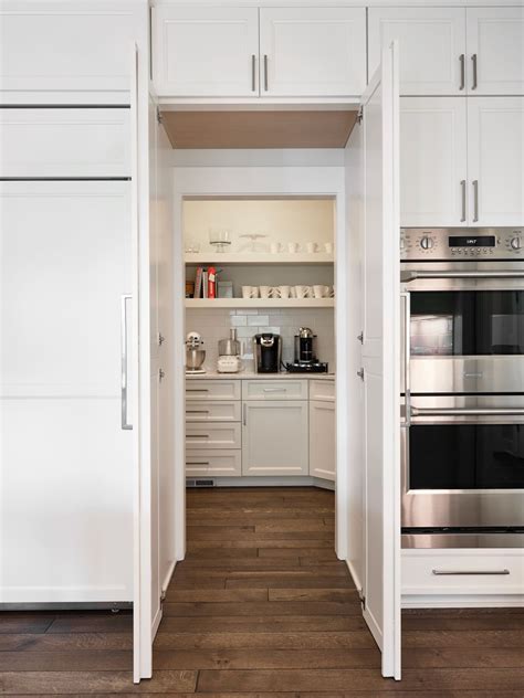 kitchen designs with butlers pantry in layout