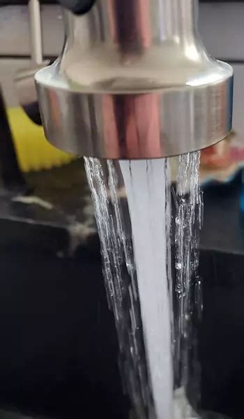 Kitchen Faucet Spraying Everywhere