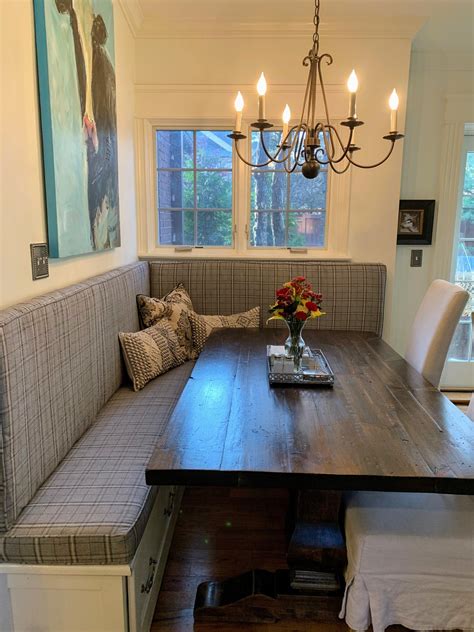 Kitchen Nook With Cushions