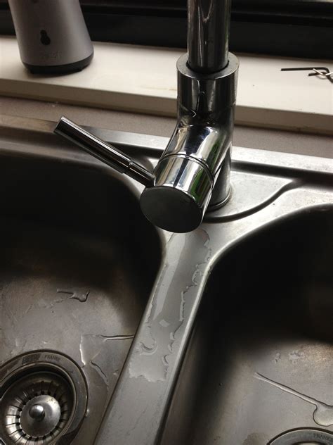 Kitchen Sink Mixer Leaking