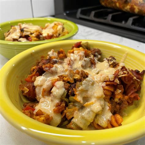 Kitchenless Cooking Unique Techniques for Cooking Large and Thrifty in a Small 9781475918663