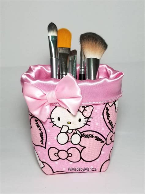 Kitty Makeup Brush Holder