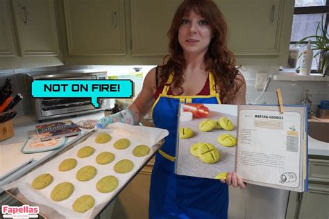 kitty nude games bit