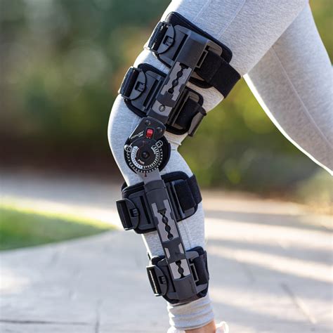 Knee Braces Donjoy