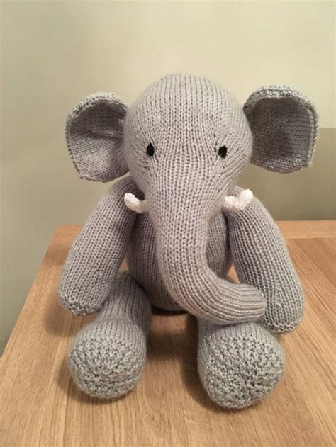 Knit Elephant