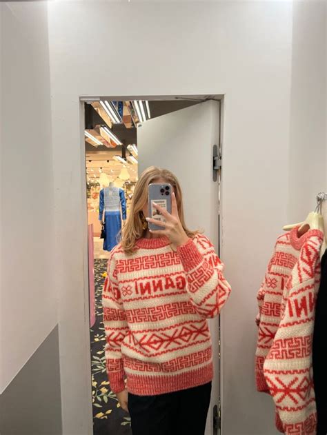 knittedsweater | Roblox Wiki | Fandom