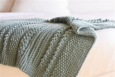 10 + Free Chunky Cable Knit Blanket Pattern
