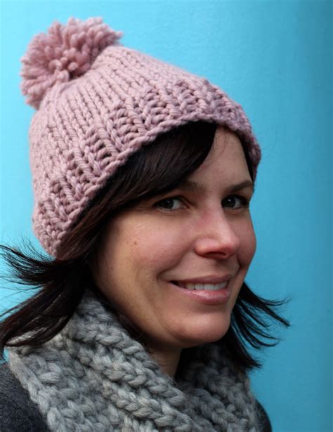 Knitting Pattern For Double Knit Bobble Hat