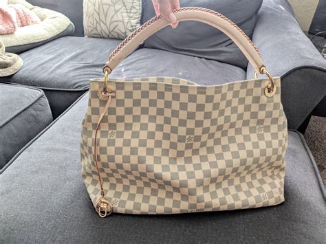 knockoff louis vuitton bags outlet