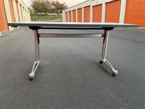 Knoll Propeller Desk