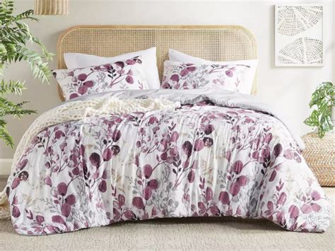 Kohl's Floral Comforters