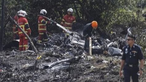 korban pesawat jatuh malaysia