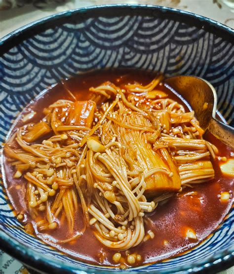Easy Kimchi Ramen Season with Spice