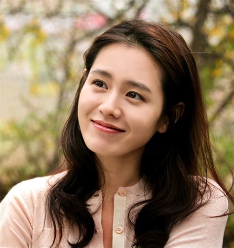 korean actress son ye jin