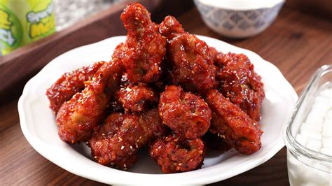 korean spicy fried chicken recipe maangchi