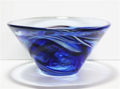 kosta boda blue glass bowl