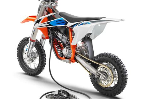 KTM SXE 5 Junior Electric Motorcycle Unveiled at Redbull Straight