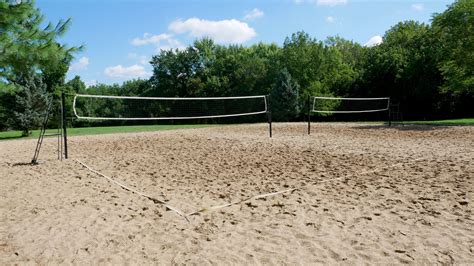 New sand volleyball courts open at Pine Nursery Park