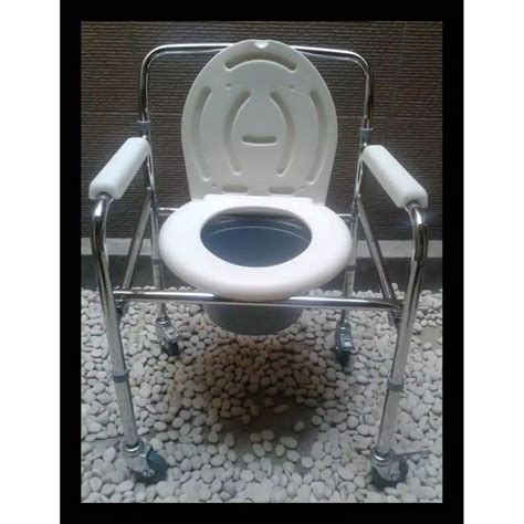 Kursi toilet pintar