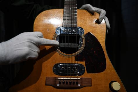 kurt cobain guitar acoustic