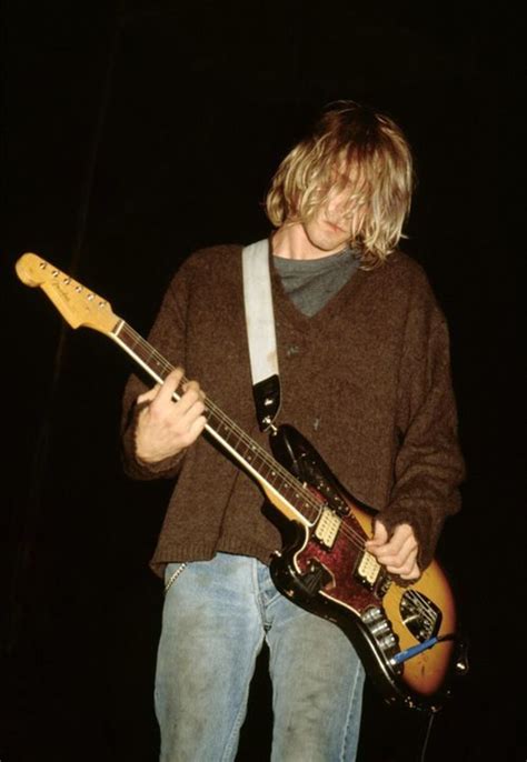 kurt cobain live at paramount