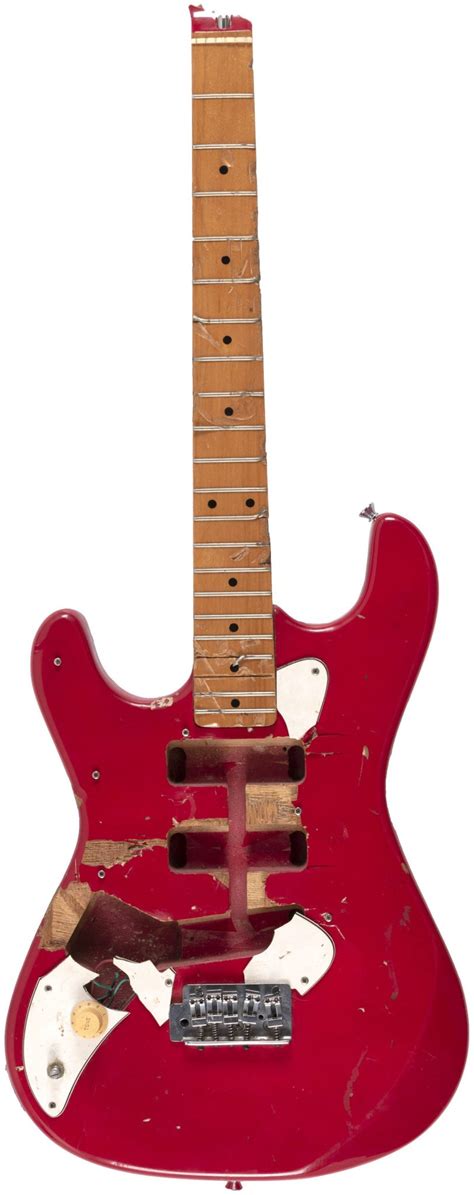 kurt cobain used guitar