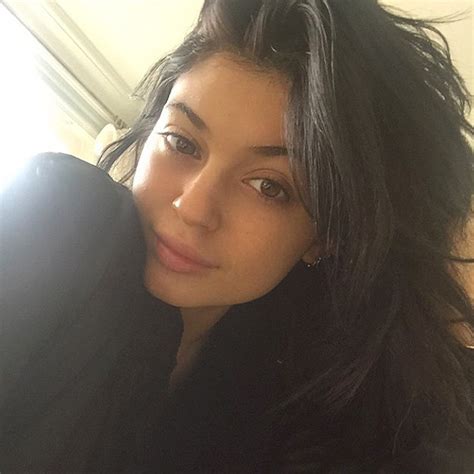kylie jenner face without makeup