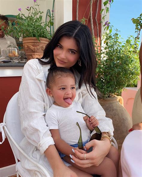 kylie jenner with kids
