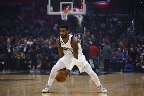 kyrie irving first game mavs