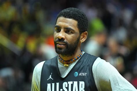 kyrie irving free agent update