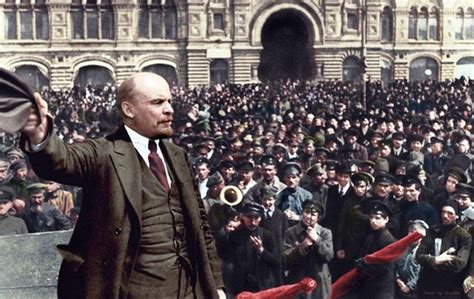 lãnh đạo cách mạng tháng mười nga năm 1917 là