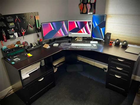L Desk Computer Setup