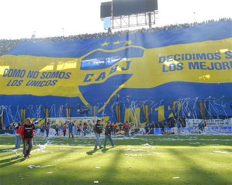 la 12 de boca juniors