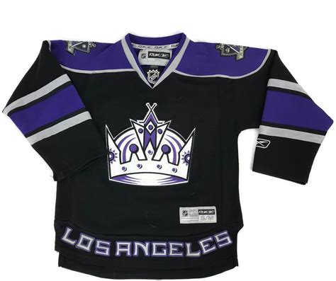 la kings black and purple jersey